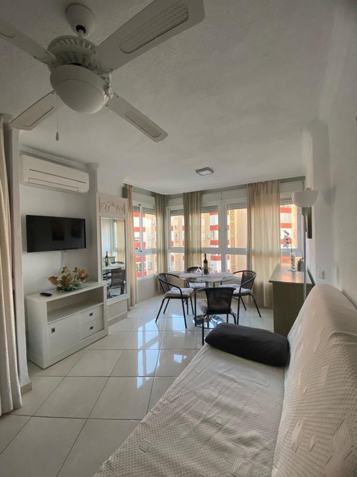 Apartamento Frente Al Mar ตอร์ร็อกซ์ ภายนอก รูปภาพ